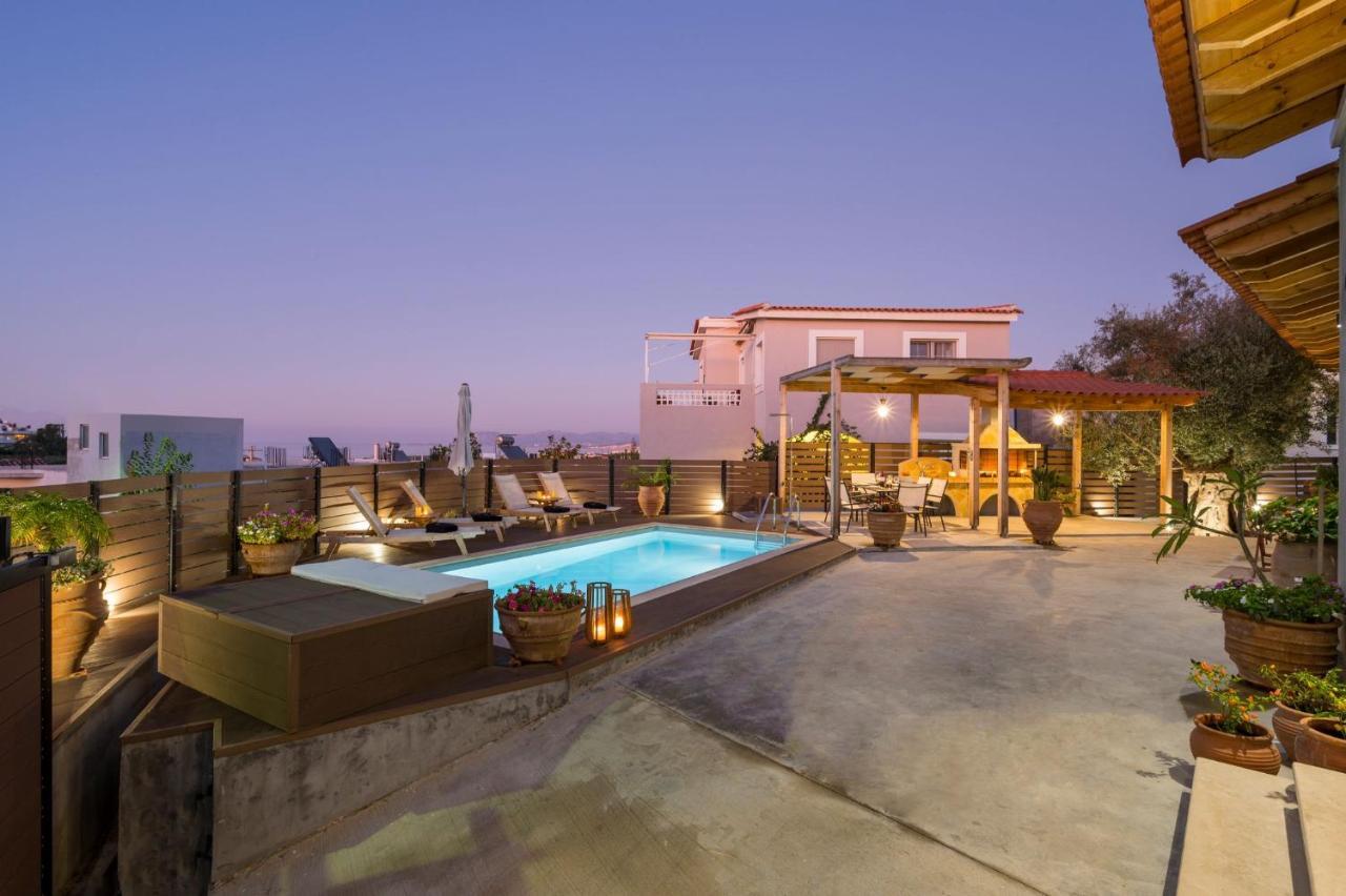Villa Roxanne Galatás المظهر الخارجي الصورة